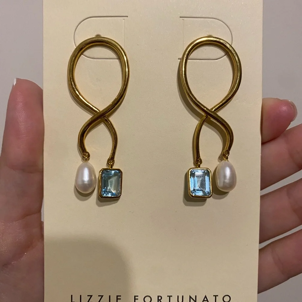 Lizzie Fortunato Gold and Pearl Drop Earrings - Picture 3 of 7